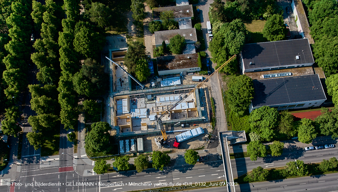07.06.2023 - aktuelle Fotos von der »<strong><i>Baustelle zum Hort für Kinder</i></strong>« in Neuperlach in München